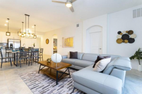 Lovely apartments 18 Minutes away from Disney!